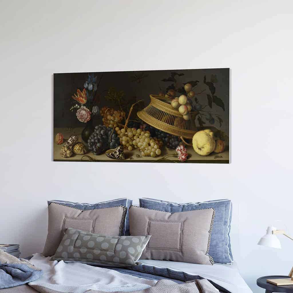 Stilleven van bloemen fruit schelpen en insecten - Balthasar van der Ast