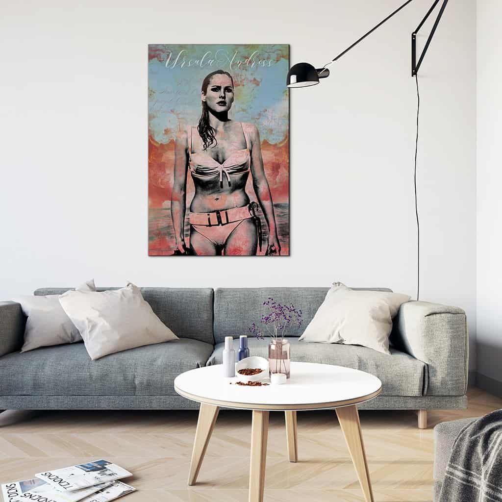 Ursula Andress-de band van James