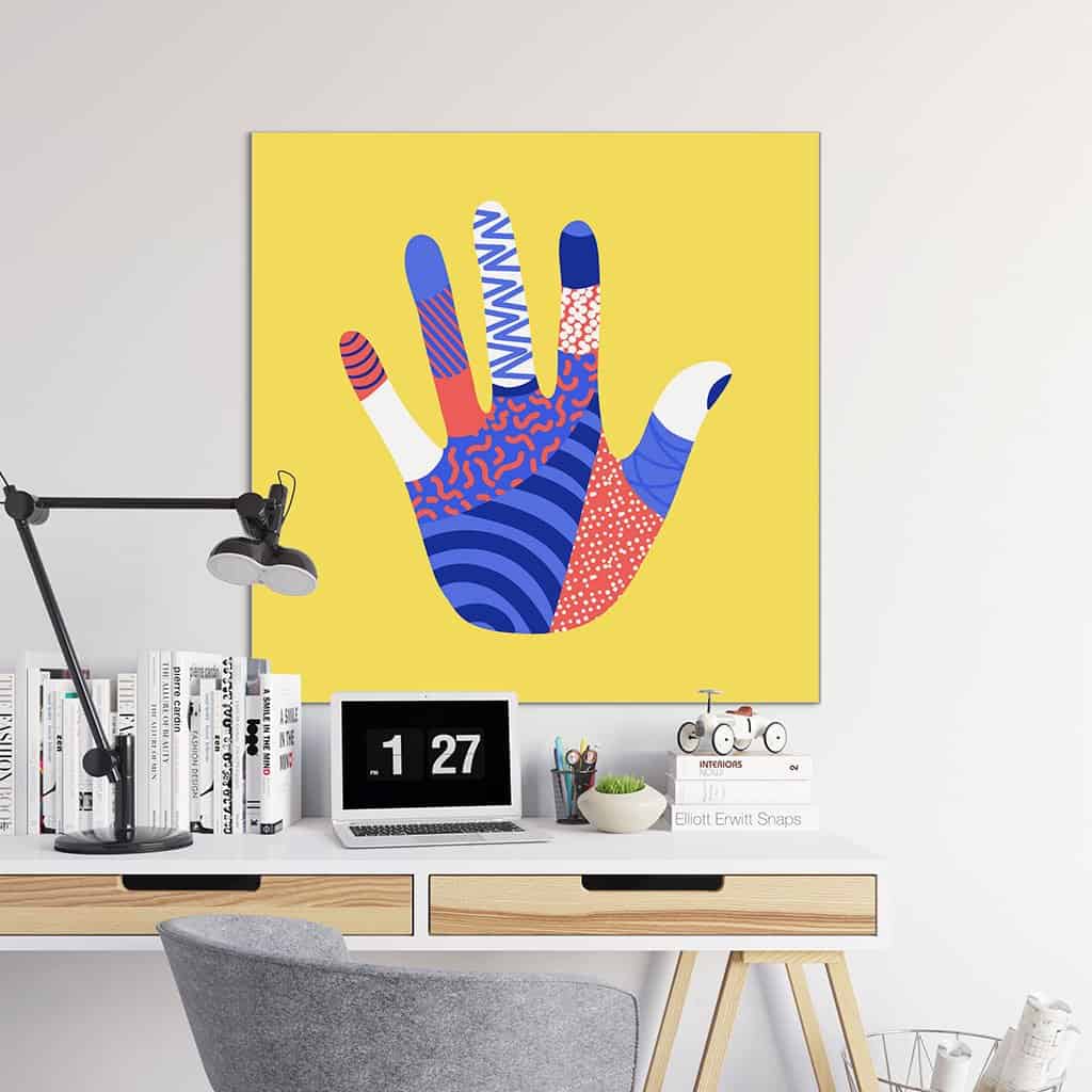Kleurrijke high five met patronen