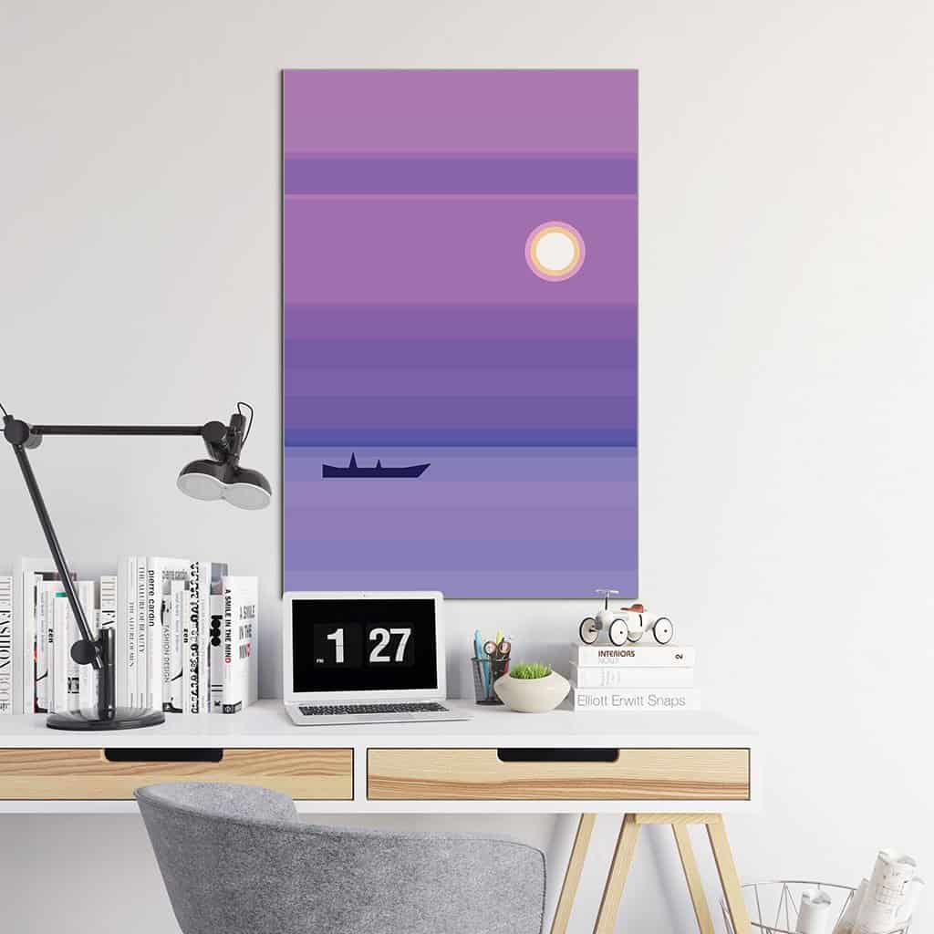Paars landschap met een bootje