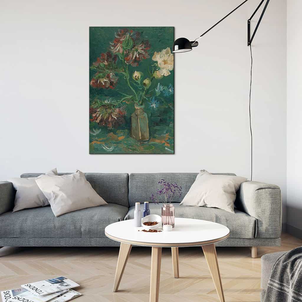 Flesje met pioenen en blauwe riddersporen (Vincent van Gogh)