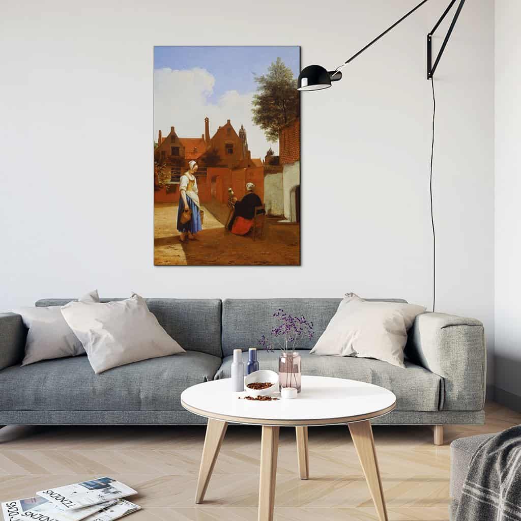 Binnenplaats in Delft op de avond: een spinnende vrouw (Pieter De Hooch)
