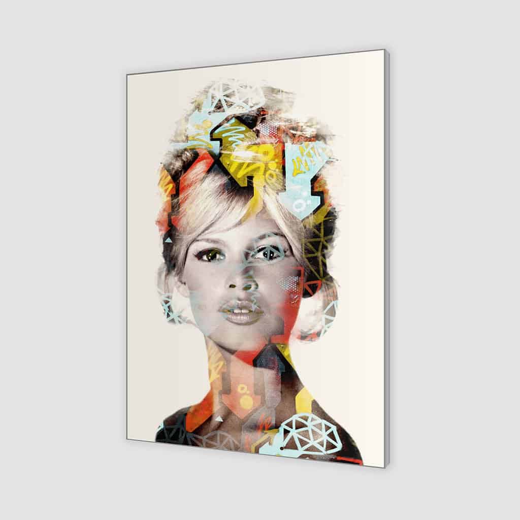 Brigitte Bardot met graffiti