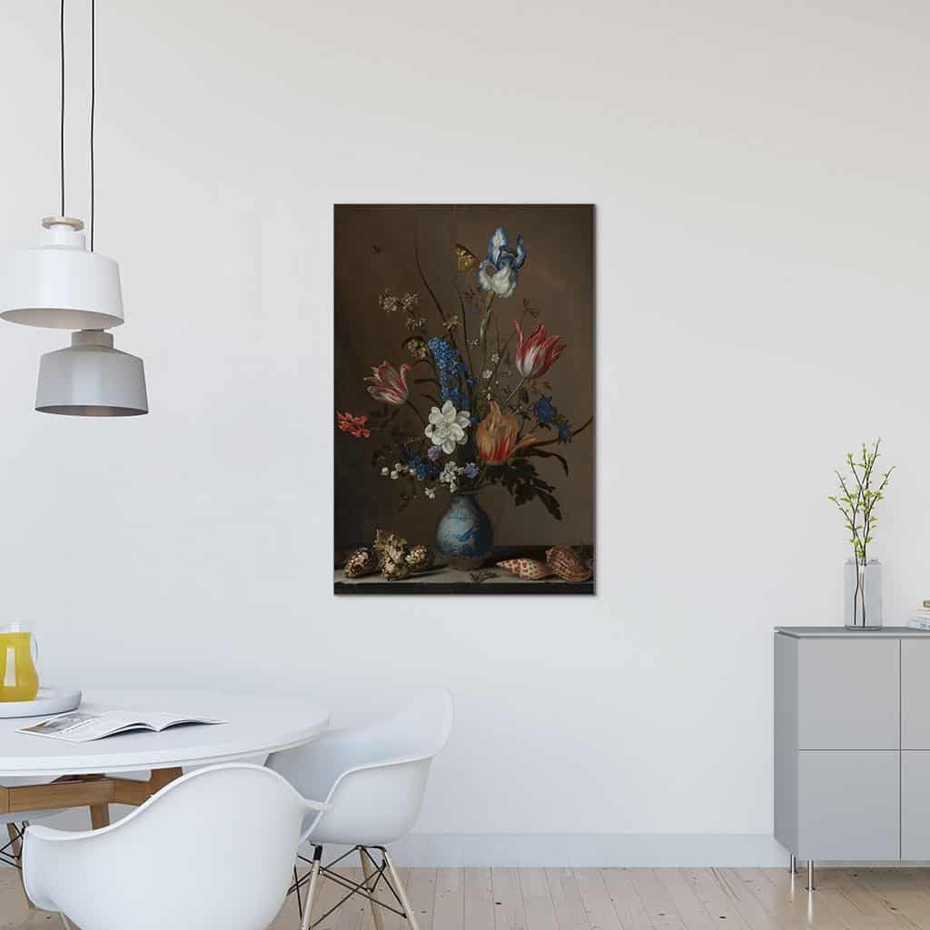 Bloemen in een vaas Wan Li en schelpen (Balthasar Van Der Ast)