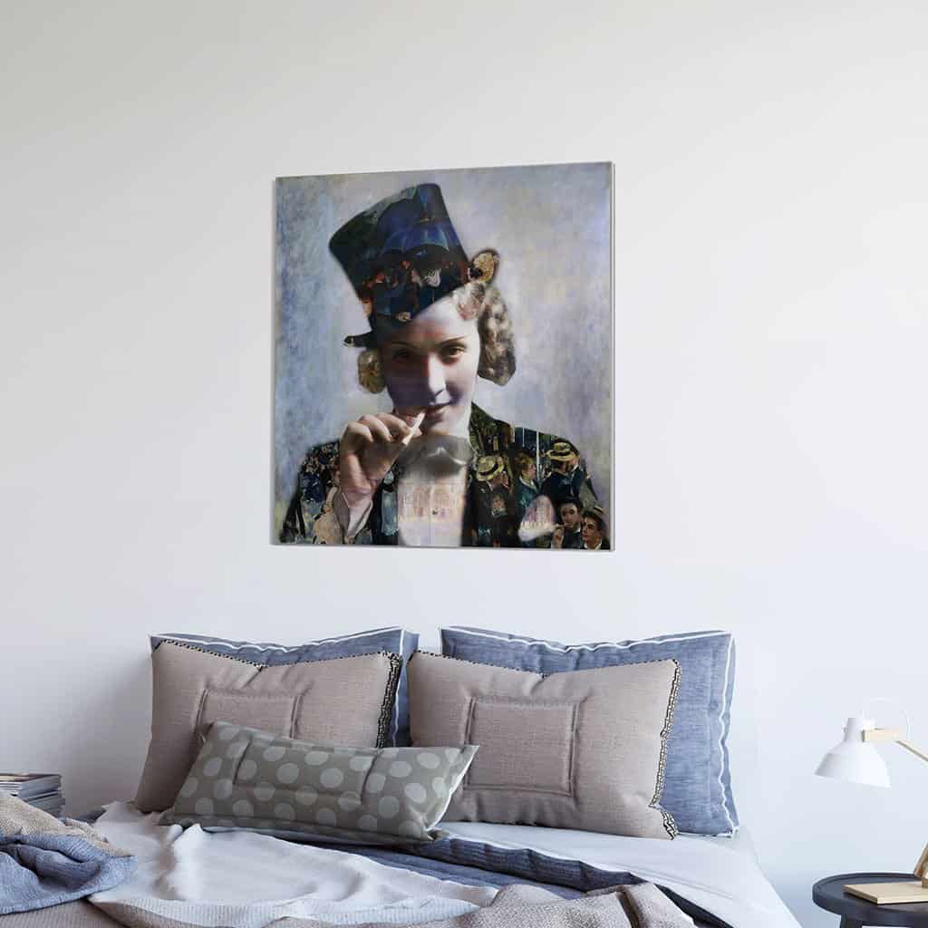 Marlene Dietrich met Renoir schilderijen