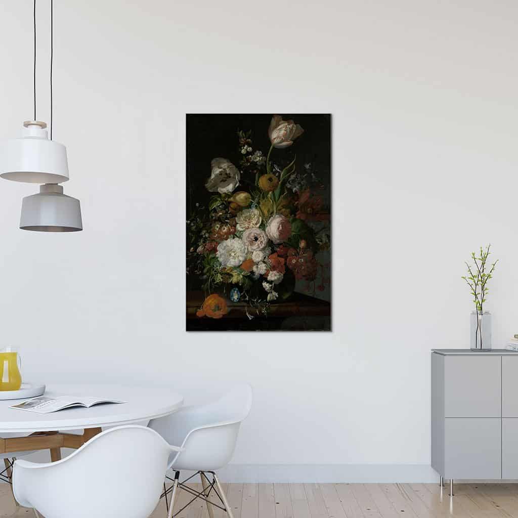 Stilleven met bloemen in een glazen vaas (Rachel Ruysch)